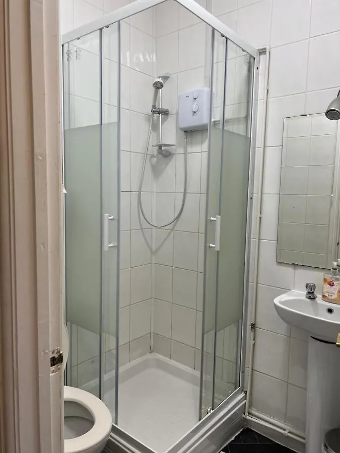 parklane guest house Cardiff